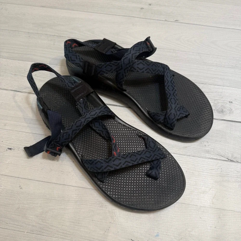 Chaco mens Z2 classic sports sandal blue black size 12‎